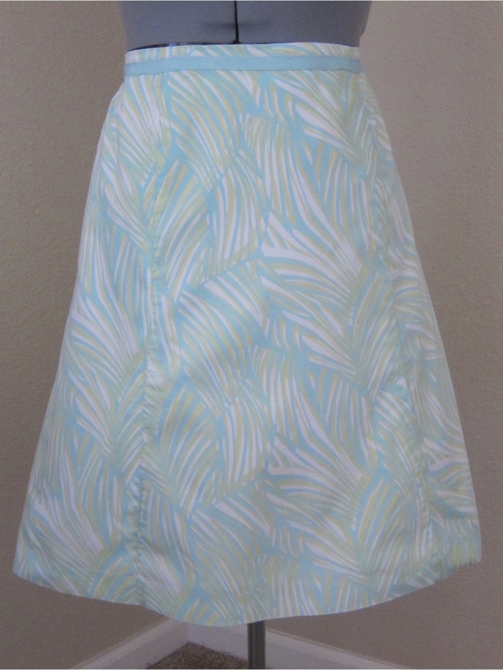 TALBOTS PETITES ALL COTTON, LINED, A LINE PASTEL GREEN AND BLUE SKIRT - SIZE 8P